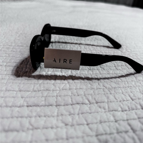 AIRE Black Rectangular Sunglasses - Picture 6 of 7